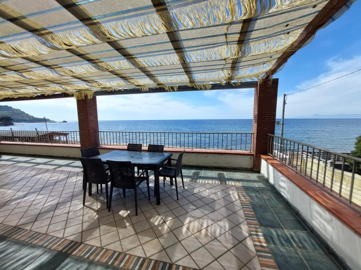 Waikiki Beach Apartments Santa Maria di Castellabate Exterior photo